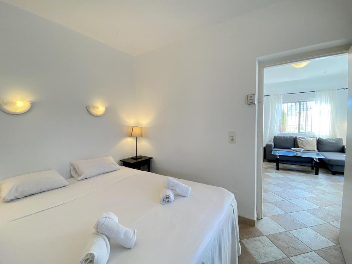 Villa Sandra Little Haven Apartment Nerja Exteriör bild